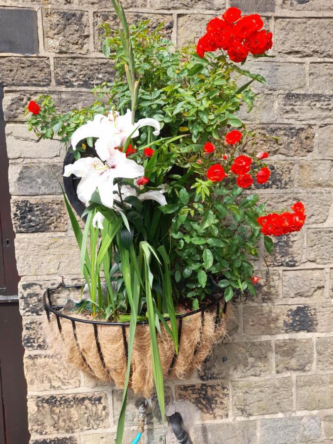 The King'S Head Hotel Keighley Bagian luar foto
